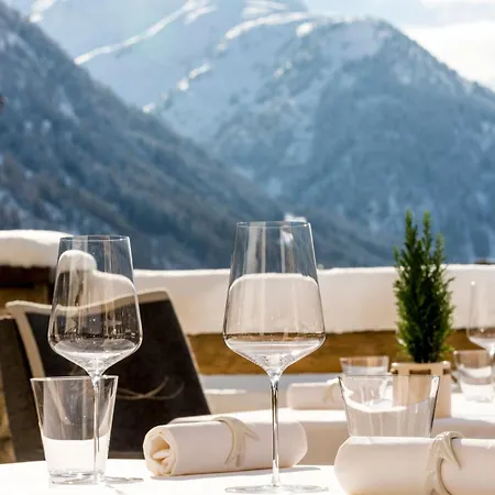 Отель Tannenhof*****superior Санкт-Антон-ам-Арльберг
